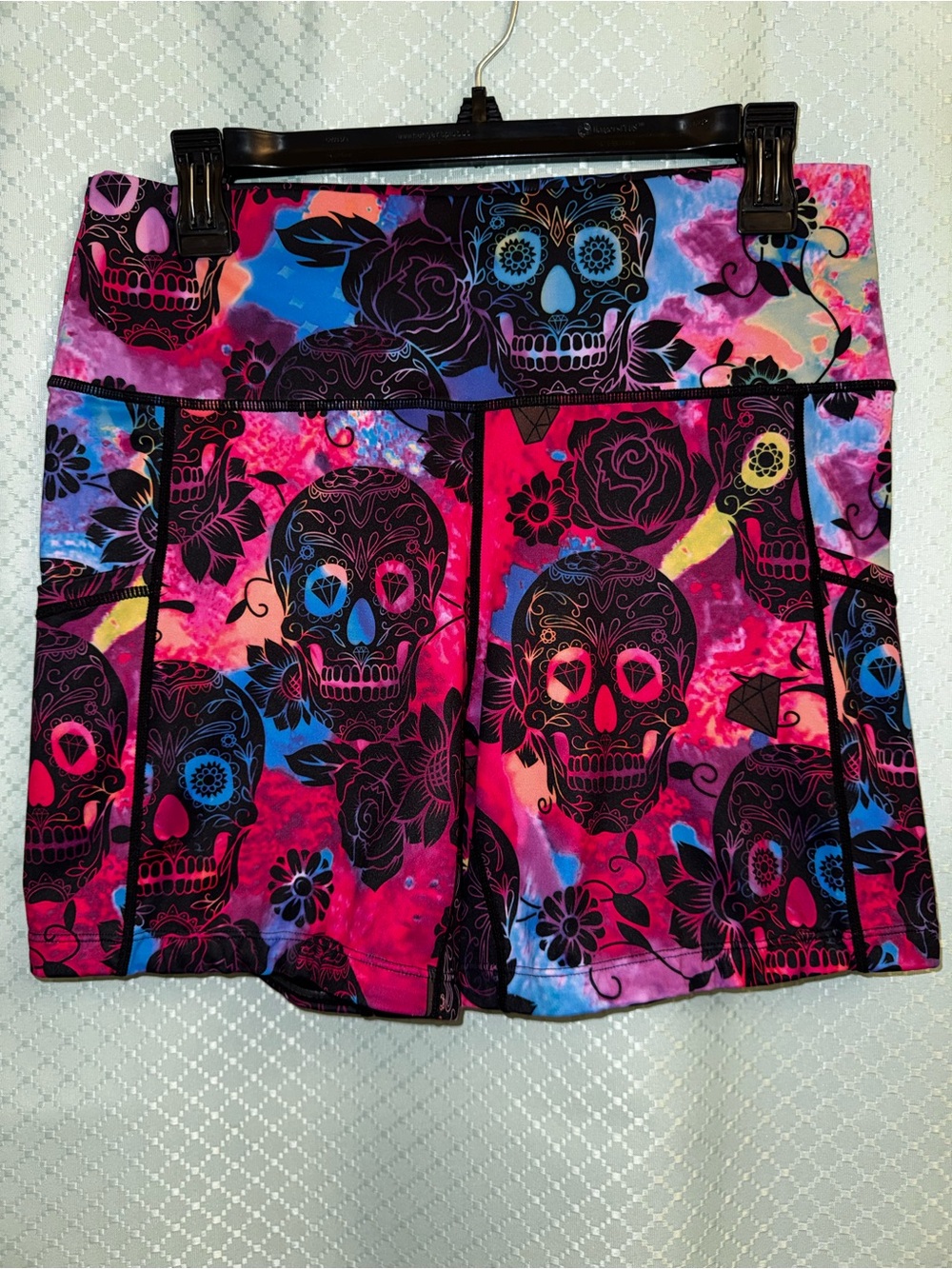 Constantly Varied Gear (CVG) Pink Multi Skull Active Short, 5”
